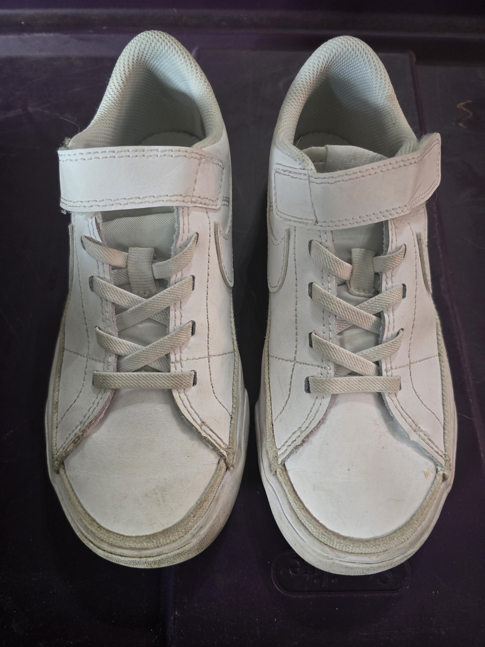Nike Kids White Velcro Strap Sneakers